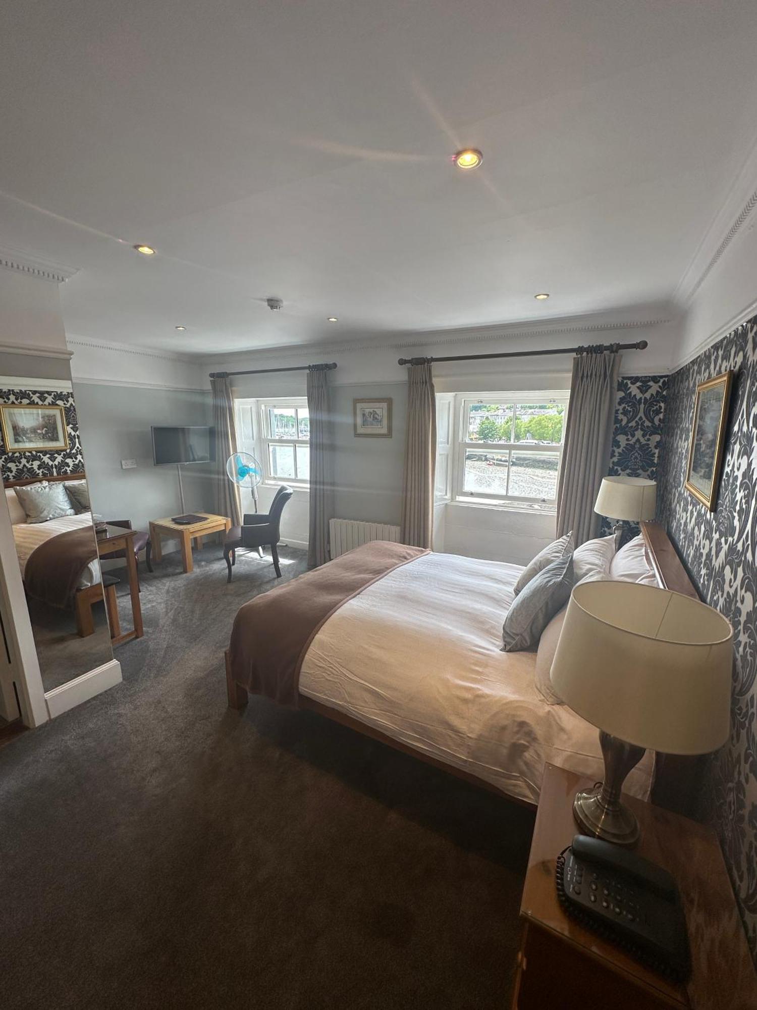 Long Quay House Hotel Kinsale Bagian luar foto